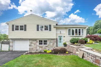 4 Amendola Dr, Netcong, NJ 07857 - Photo 1