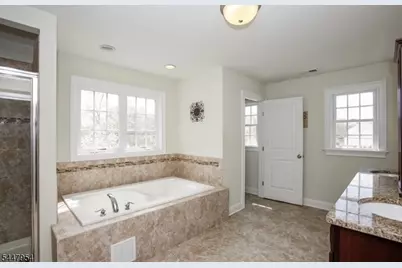 94 Pearl St, Bridgewater, NJ 08807 - Photo 16