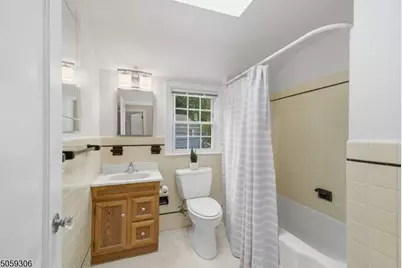 10 College Ave, Montclair, NJ 07043 - Photo 14