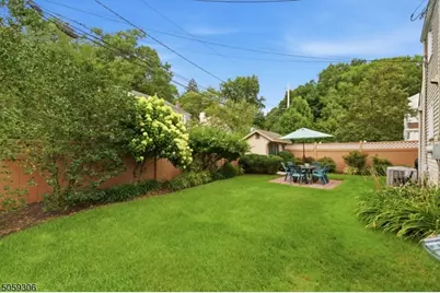 10 College Ave, Montclair, NJ 07043 - Photo 24
