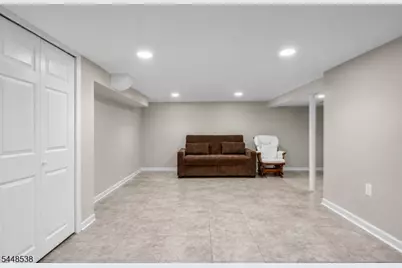 8 Oak Crest Rd, West Orange Township, NJ 07052 - Photo 34