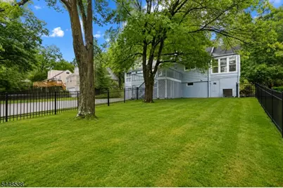 8 Oak Crest Rd, West Orange Township, NJ 07052 - Photo 40