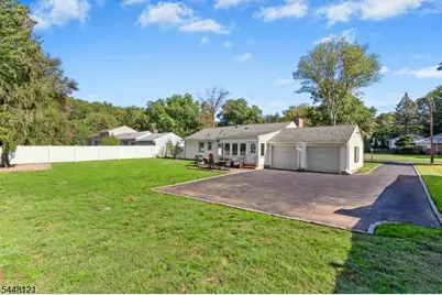 217 Robin Hood Rd, Mountainside, NJ 07092 - Photo 30