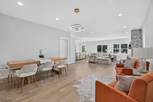 43 Oakwood Ave, Livingston, NJ 07039 - Photo 2
