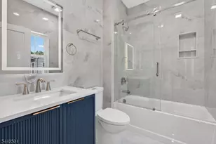 43 Oakwood Ave, Livingston, NJ 07039 - Photo 32