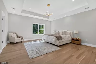 43 Oakwood Ave, Livingston, NJ 07039 - Photo 20