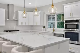 43 Oakwood Ave, Livingston, NJ 07039 - Photo 14