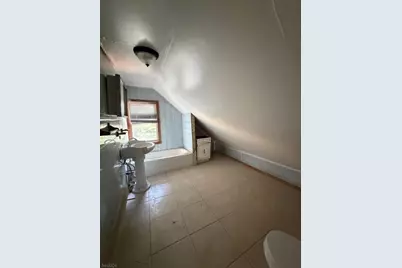 139 Osborne Ter, Newark, NJ 07108 - Photo 32