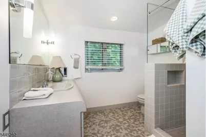 200 Grove St, Montclair, NJ 07042 - Photo 24