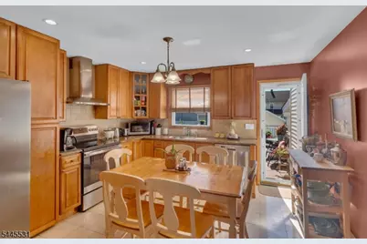 641 Palisade Rd, Union Township, NJ 07083 - Photo 8