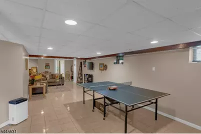 641 Palisade Rd, Union Township, NJ 07083 - Photo 18