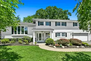 356 Longview Dr, Mountainside, NJ 07092 - Photo 1