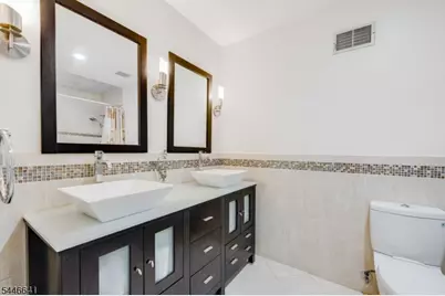 9 Queensbridge Dr, East Hanover Township, NJ 07936 - Photo 26
