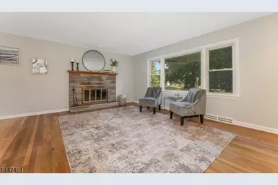 2 Glenway Dr, Raritan Township, NJ 08822 - Photo 4