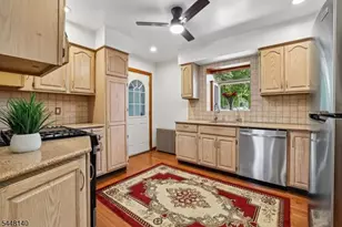 304 Green St, Woodbridge Township, NJ 07095 - Photo 8