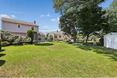 304 Green St, Woodbridge Township, NJ 07095 - Photo 4