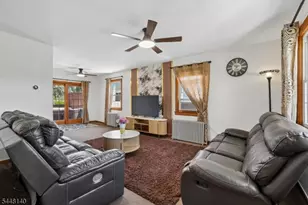 304 Green St, Woodbridge Township, NJ 07095 - Photo 16