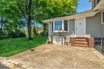 29 Giannone Rd, Wayne, NJ 07470 - Photo 10