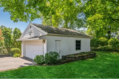 29 Giannone Rd, Wayne, NJ 07470 - Photo 6