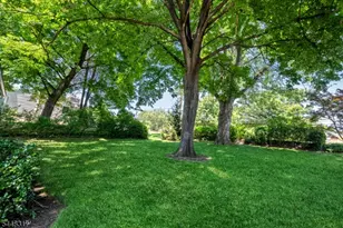 29 Giannone Rd, Wayne, NJ 07470 - Photo 28