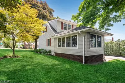 29 Giannone Rd, Wayne, NJ 07470 - Photo 4