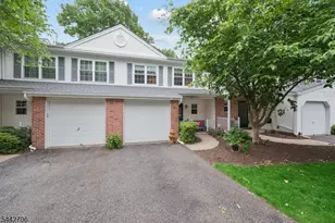 19 Maple Ln, Mount Arlington, NJ 07856 - Photo 4