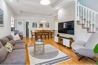 26 Oak St, Bloomingdale, NJ 07403 - Photo 6