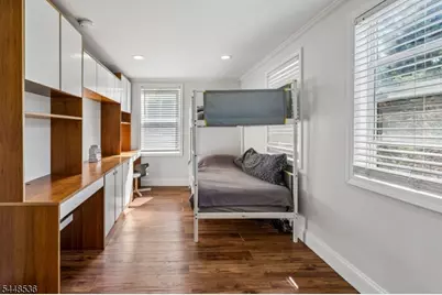 26 Oak St, Bloomingdale, NJ 07403 - Photo 10