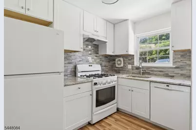 320 South St #16C, Morristown, NJ 07960 - Photo 4