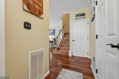 35 Hancock Dr, Morris Township, NJ 07960 - Photo 6