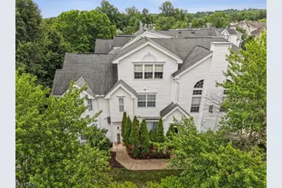 35 Hancock Dr, Morris Township, NJ 07960 - Photo 2