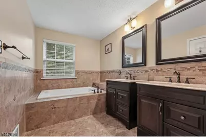 35 Hancock Dr, Morris Township, NJ 07960 - Photo 30