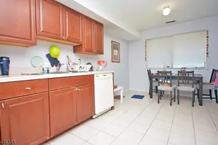 1508 Edison Glen Terrace, Edison, NJ 08837 - Photo 8