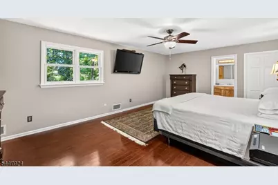 954 Iron Bridge Rd, Bethlehem Township, NJ 08802 - Photo 20