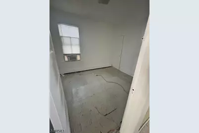 376 E 21st St, Paterson, NJ 07513 - Photo 4