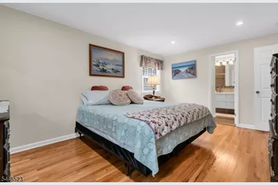 946 Country Club Rd, Bridgewater Twp., NJ 08807 - Photo 26