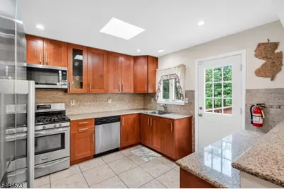 946 Country Club Rd, Bridgewater Twp., NJ 08807 - Photo 16