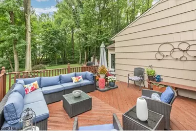 1979 Dogwood Dr, Scotch Plains Township, NJ 07076 - Photo 48