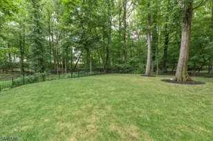 1979 Dogwood Dr, Scotch Plains Township, NJ 07076 - Photo 38