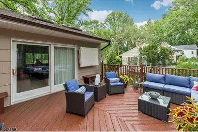 1979 Dogwood Dr, Scotch Plains Township, NJ 07076 - Photo 46