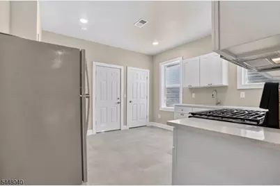 882 S 14th St #1, Newark, NJ 07108 - Photo 12