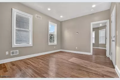 882 S 14th St #1, Newark, NJ 07108 - Photo 6
