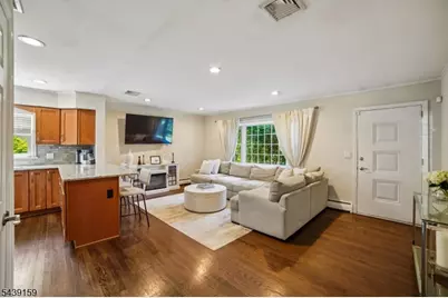 74 Minnehaha Blvd, Oakland, NJ 07436 - Photo 6