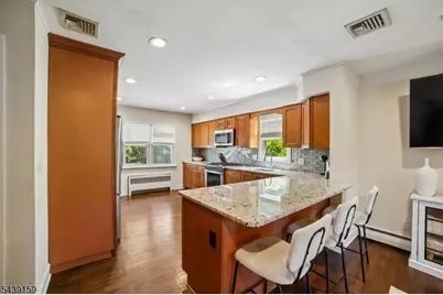 74 Minnehaha Blvd, Oakland, NJ 07436 - Photo 8