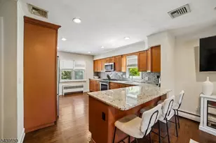 74 Minnehaha Blvd, Oakland, NJ 07436 - Photo 8
