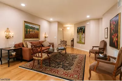 5103 Pointe Gate Dr #5103, Livingston, NJ 07039 - Photo 4