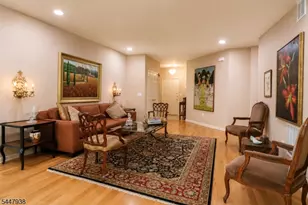 5103 Pointe Gate Dr, Livingston Twp., NJ 07039 - Photo 4