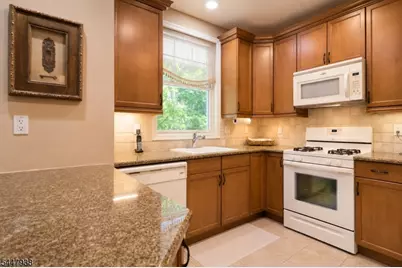 5103 Pointe Gate Dr #5103, Livingston, NJ 07039 - Photo 10