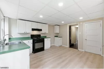 19 Chatham St, North Plainfield, NJ 07060 - Photo 14