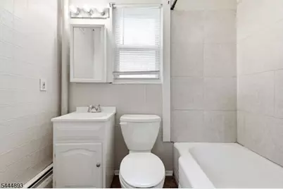 19 Chatham St, North Plainfield, NJ 07060 - Photo 32